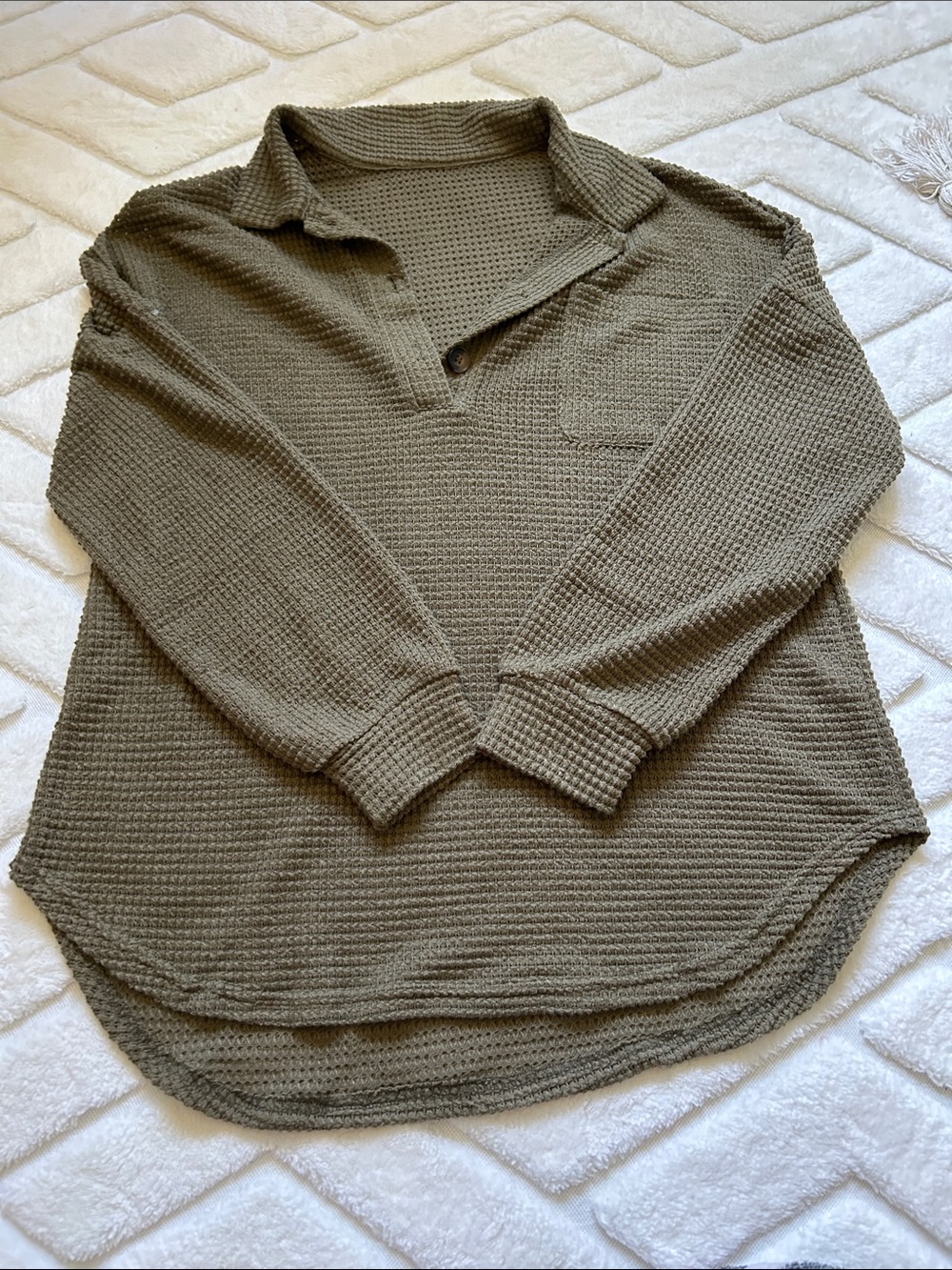 Women’s Waffle-Knit Long Sleeve Collar Pullover – Olive